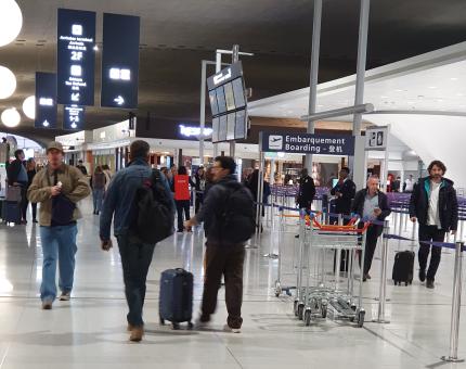 CDG PASSENGER HOMME AIRPORT