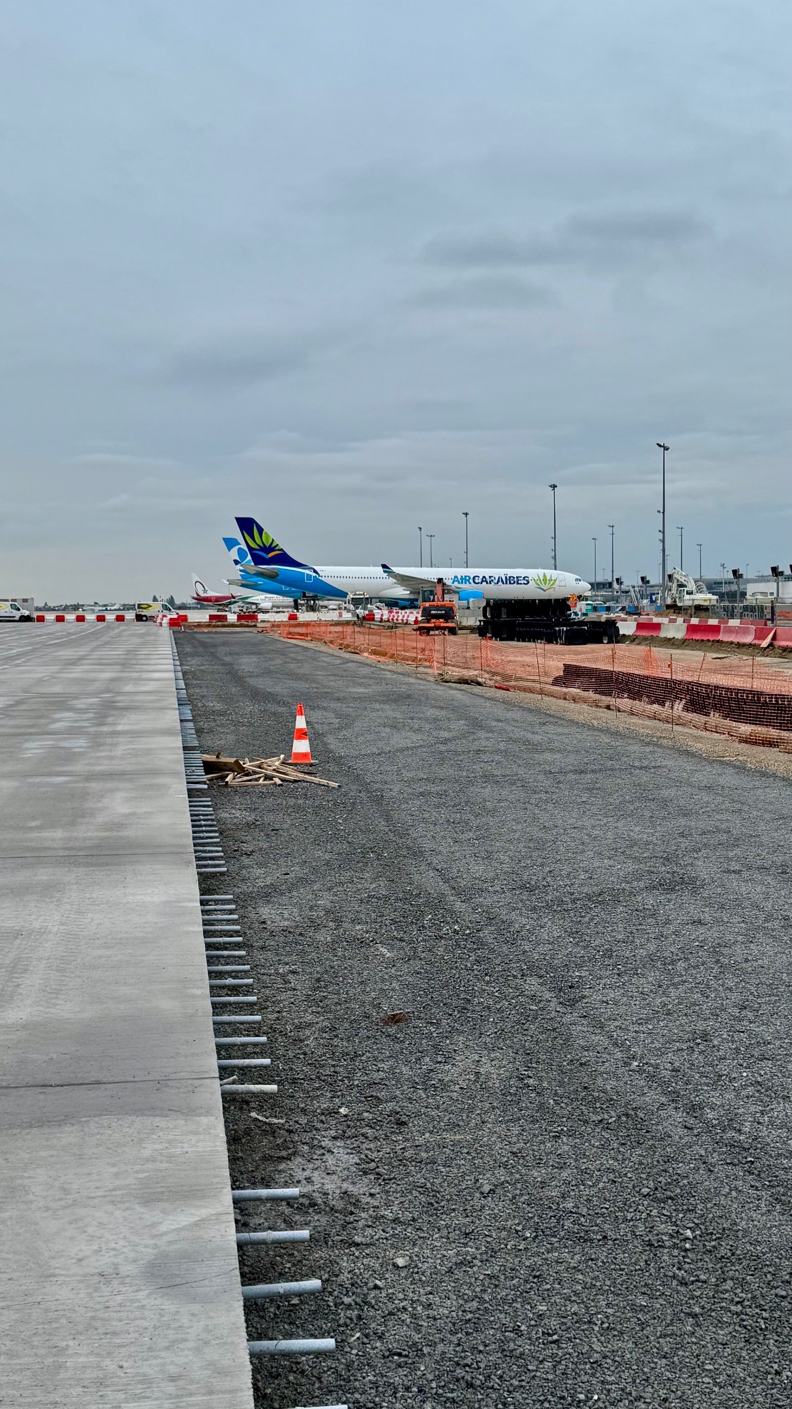 Aéroport de Paris - Aires Golf, Paris-Orly